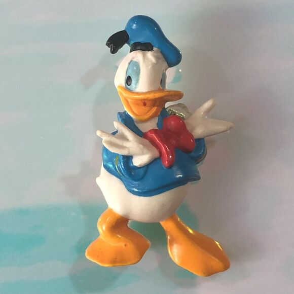 Donald Duck Pin and Earring Set Disney Jewelry - Picture 2 of 7